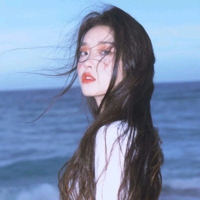 科技魅力重塑女生头像美学，最新头像展现生活美学风采