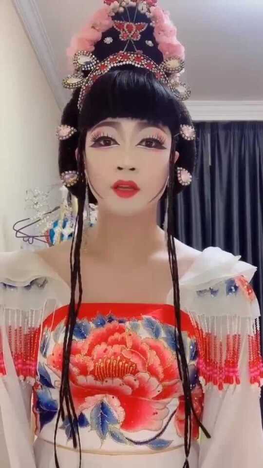反串演员，舞台角色反转与艺术的无限魅力探索