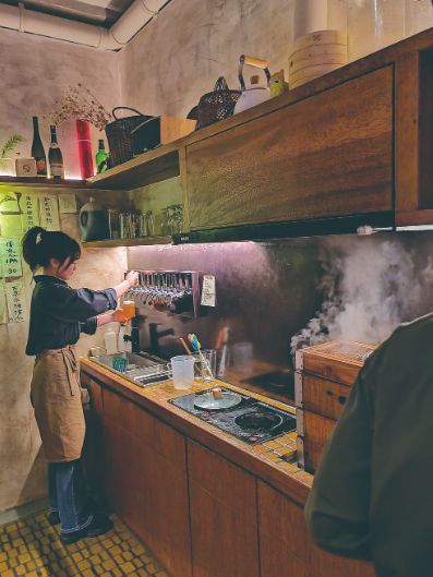 特色小店惊喜之旅，最新劫视频带你探索小巷深处的独特风味