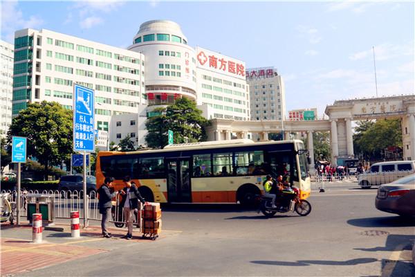 最新机场招聘信息揭秘与小巷隐藏特色小店探索！